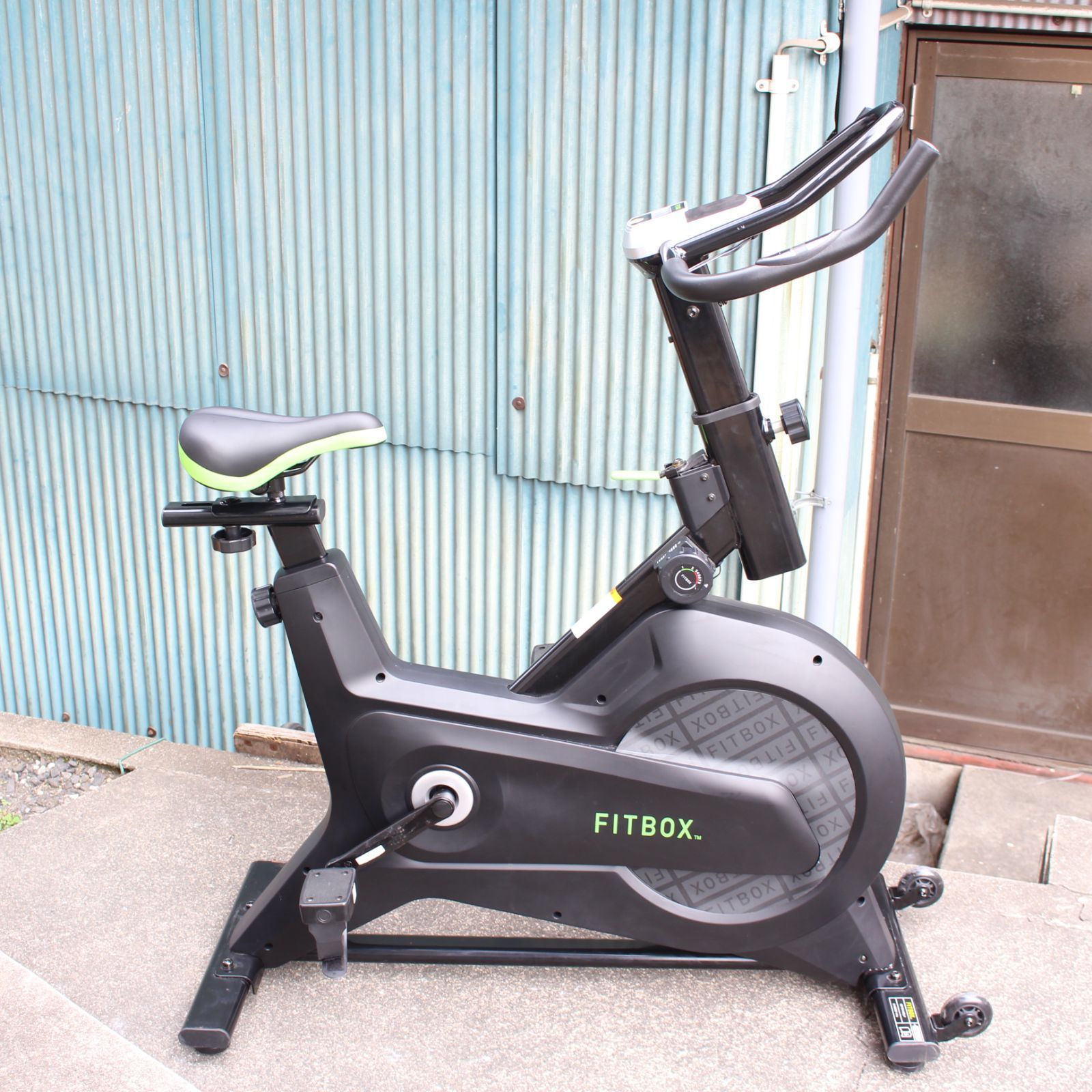 759)【訳アリ・川崎市より出品】FITBOX フィットネスバイク FBX