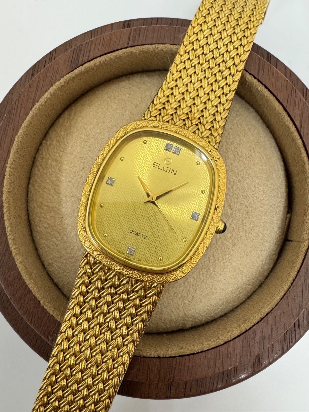 不動品】ELGIN エルジン スクエア石付きゴールド文字盤 FK276 クォーツ