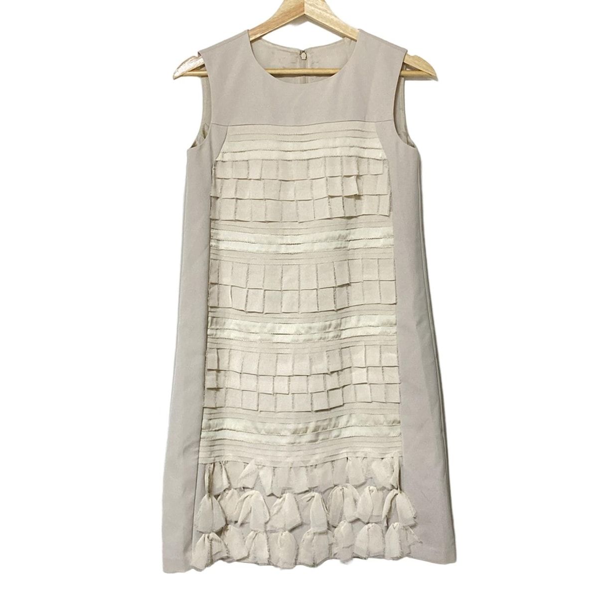 ANAYI(アナイ) ワンピース サイズ36 S レディース美品 - ベージュ