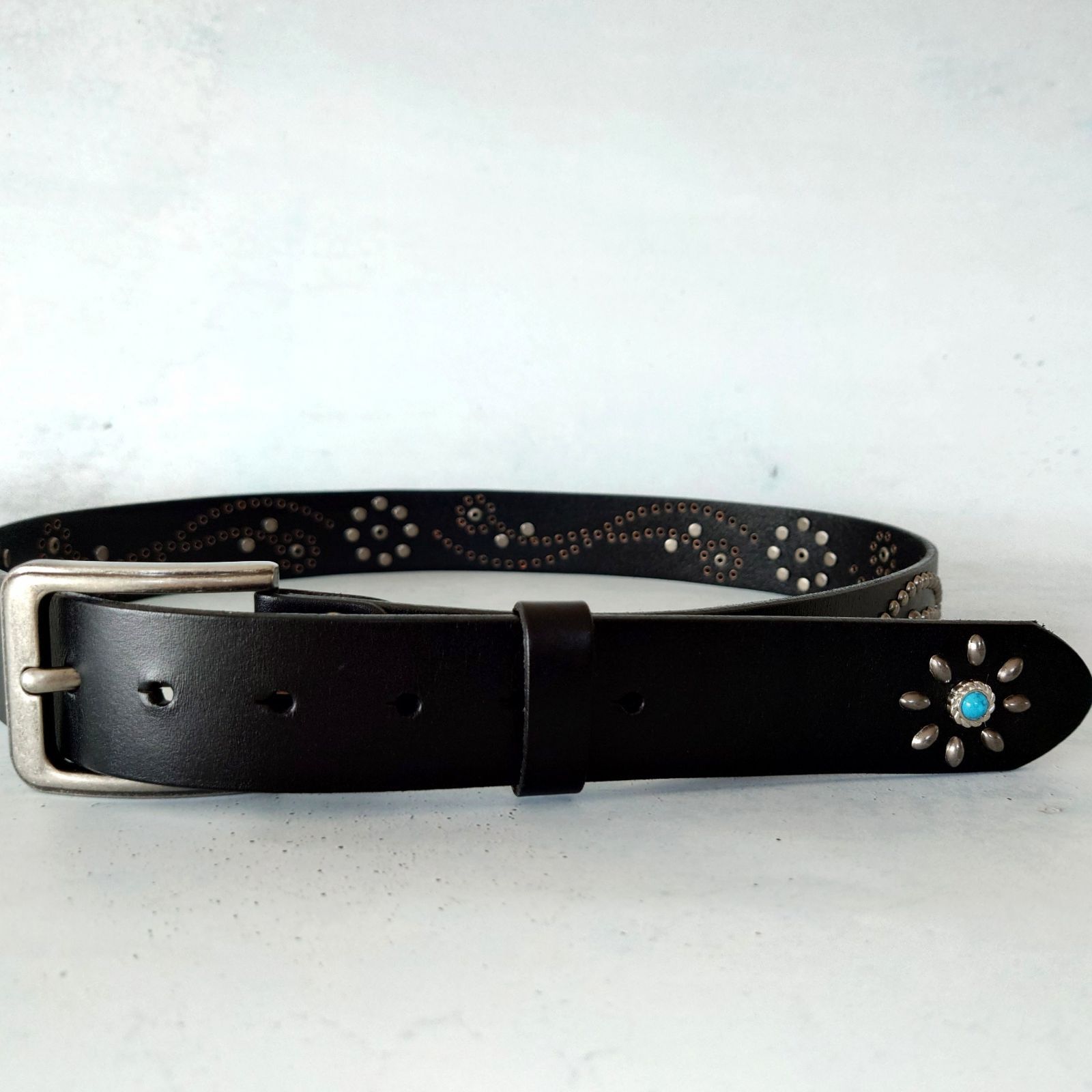スタッズベルト オリジナル 牛革 フラワー ターコイズ レザーベルト