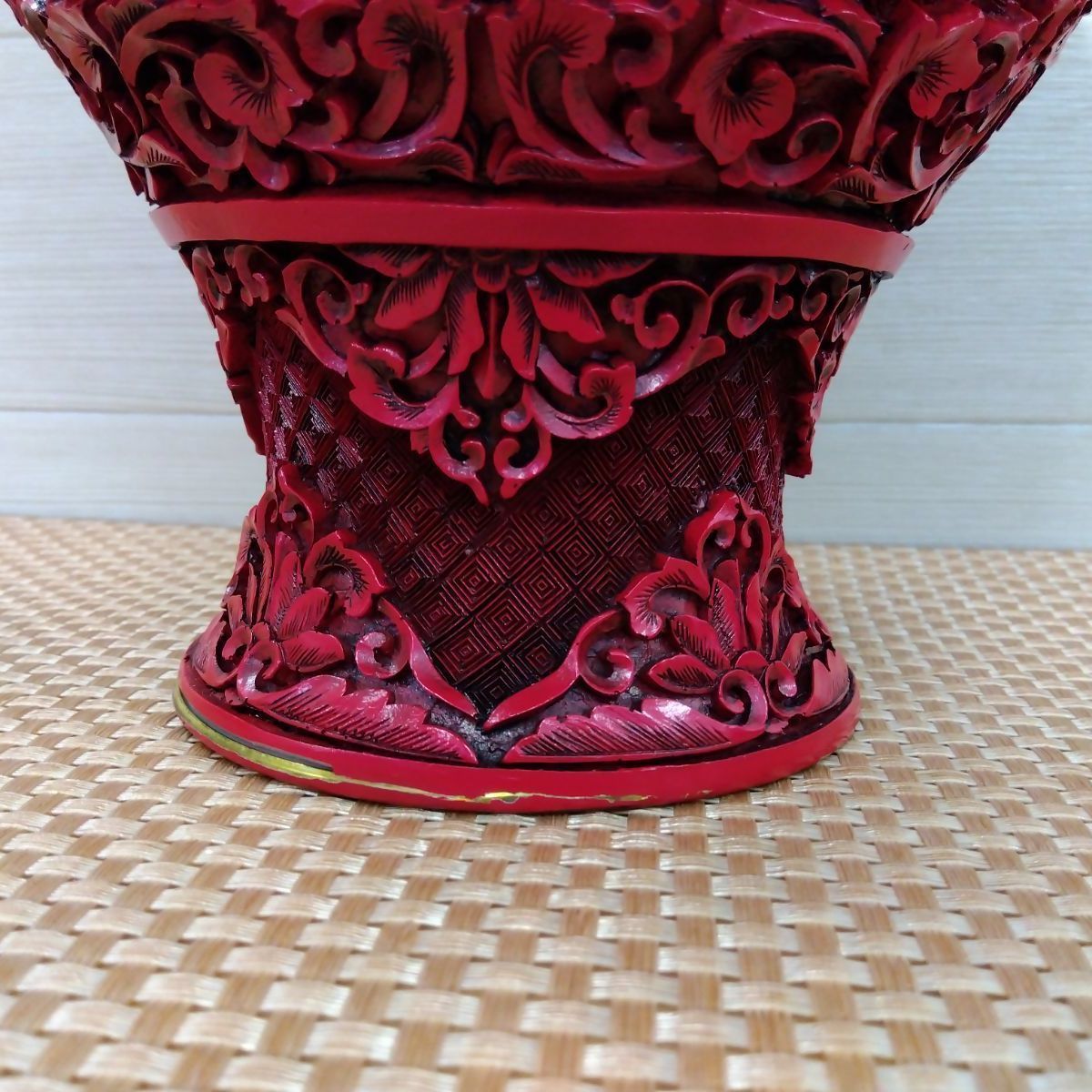 中国美術 内七宝黒胎堆朱彫漆彫刻大花瓶 堆朱 骨董品 美術品 中古 送料