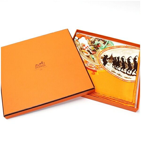 エルメス スカーフ カレ90 CAVALIERS PEULS プール族の騎手 - メルカリ