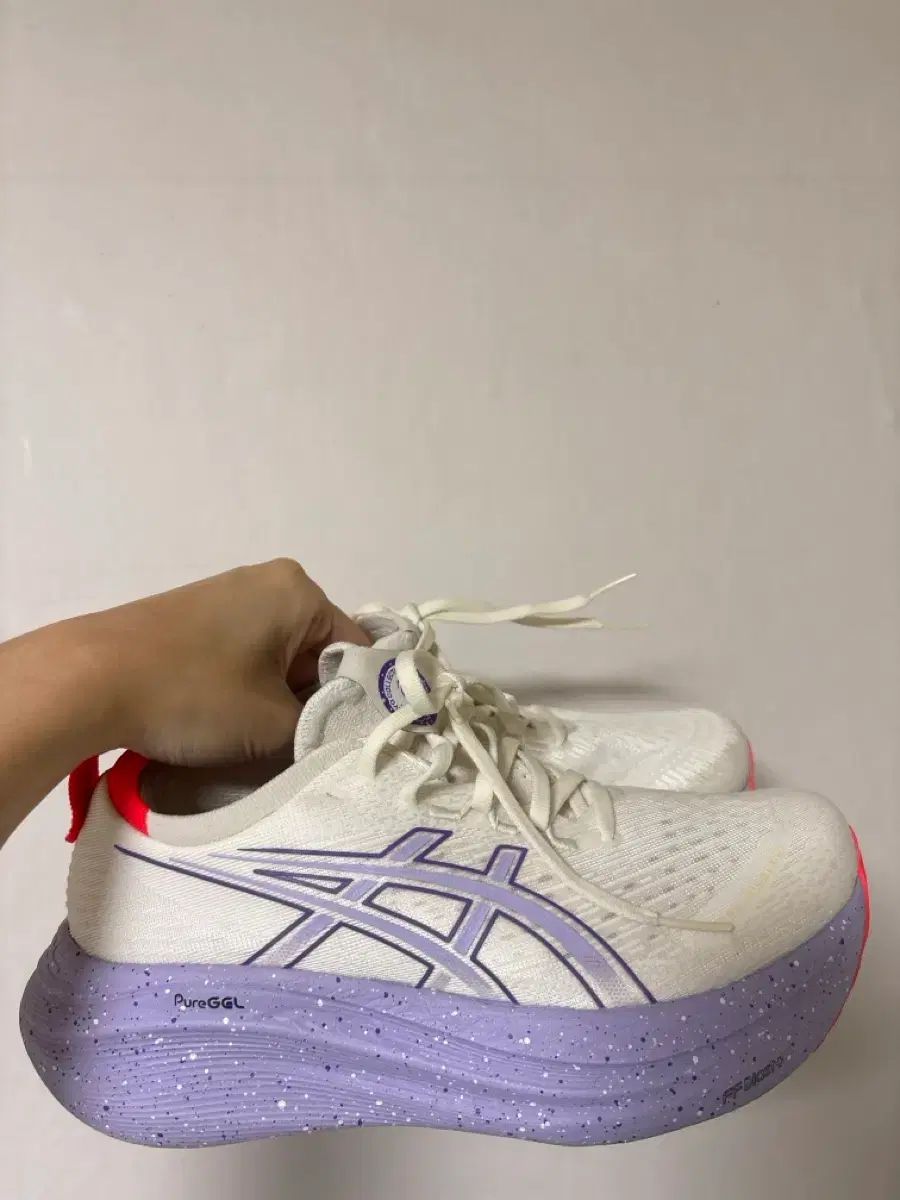 アシックス ゲル ニンバス 240 ランニングシューズ