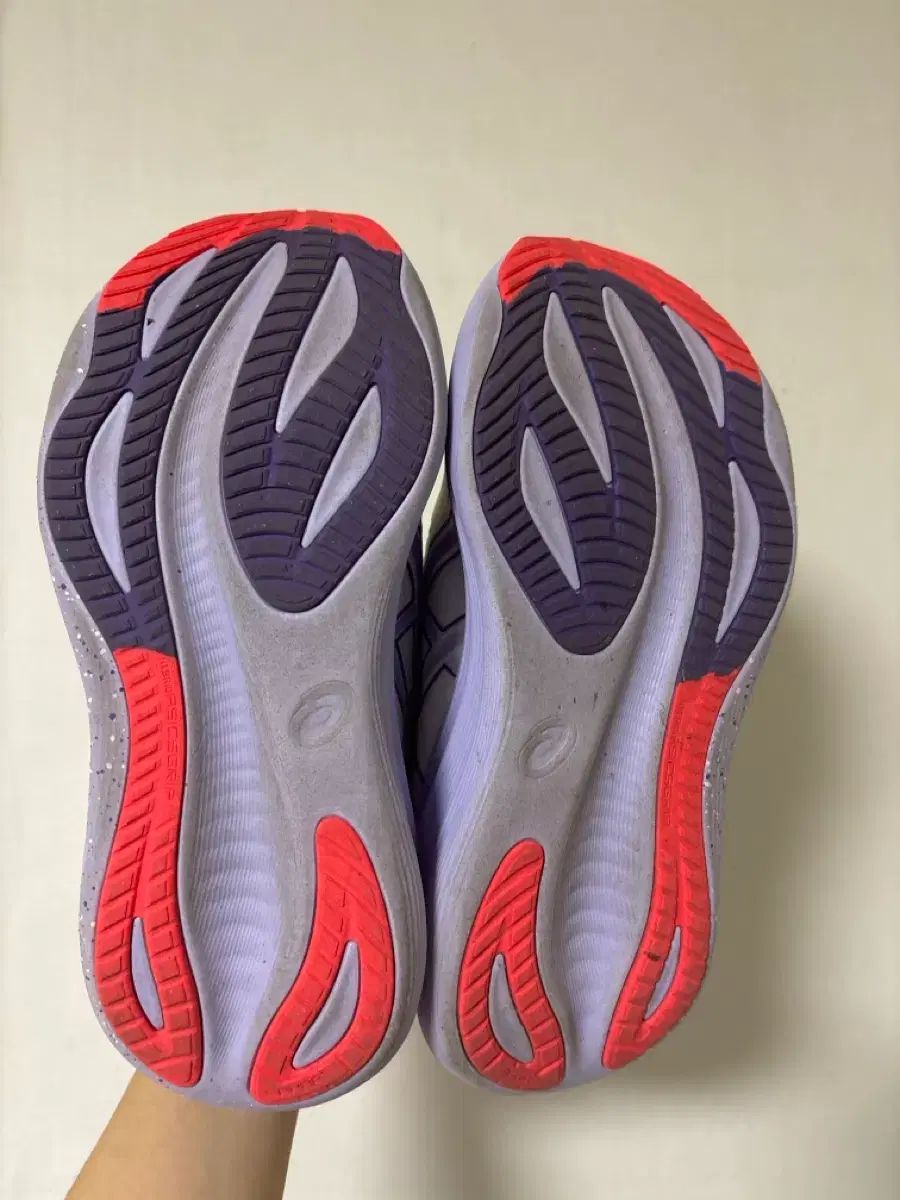 アシックス ゲル ニンバス 240 ランニングシューズ