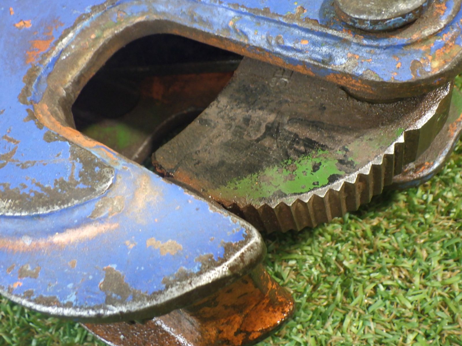 イーグルクランプ 縦吊り用クランプ 1 ton SL 1.0-30 鋼材を縦方向に吊り上げる為に 品