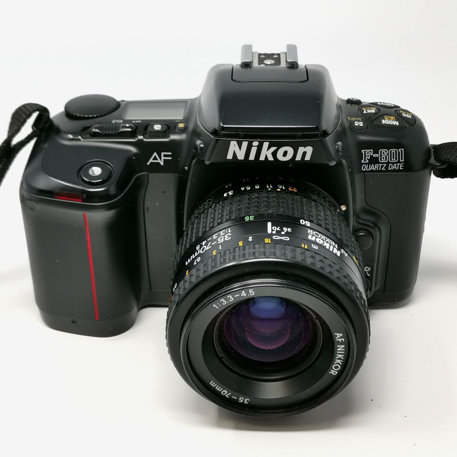 ニコン F-601 フィルムカメラ フィルムないため動作未確認 ブラック