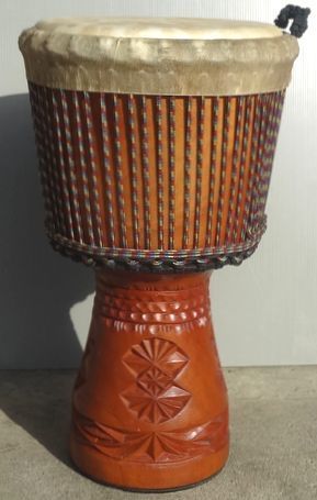 週末値下げ　ジャンベ　大型木製　メーカー製造国不明 週末値下げ ジャンベ 大型木製 メーカー製造国不明 ジャンベ 大型木製