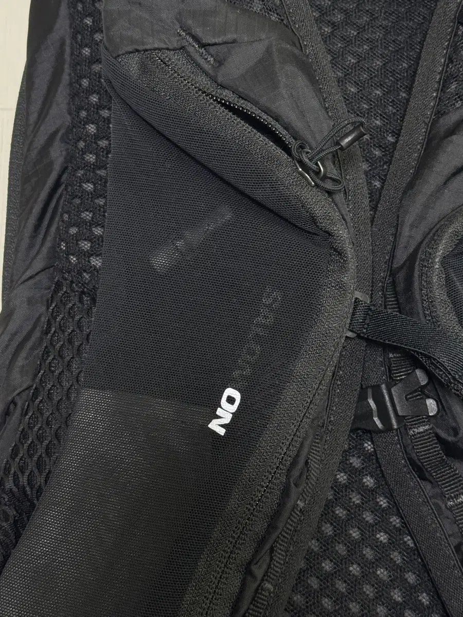  SALOMON サロモン XT-15 バックパック ブラック その他 アウトドアウェア小物