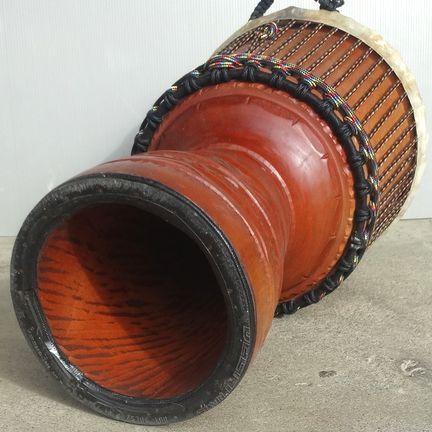 マホガニー製ジャンベ（ジェンベ）☆上級モデル☆Lサイズ(12インチ