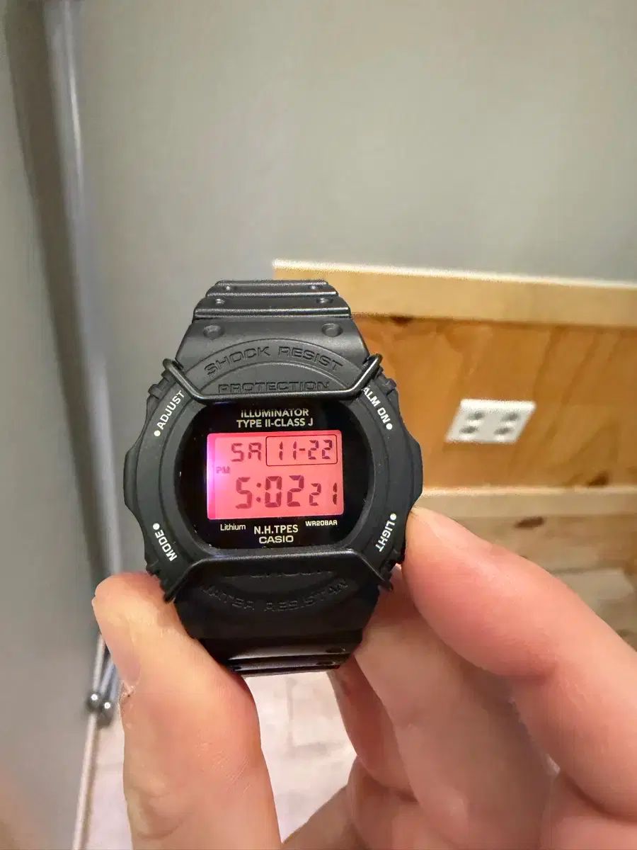 G-SHOCK DW-5700NH-1DR N HOOLYWOOD 限定モデル - メルカリ