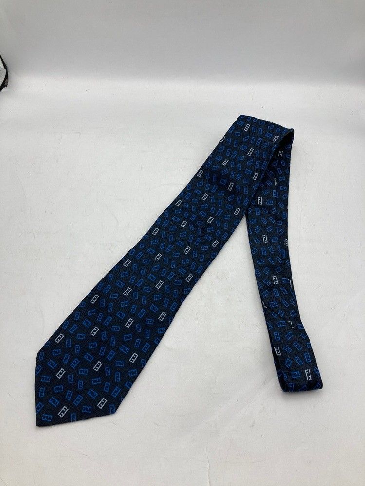 FENDI フェンディ ズッカ柄 ネクタイ シルク100％ ダークネイビー 中古