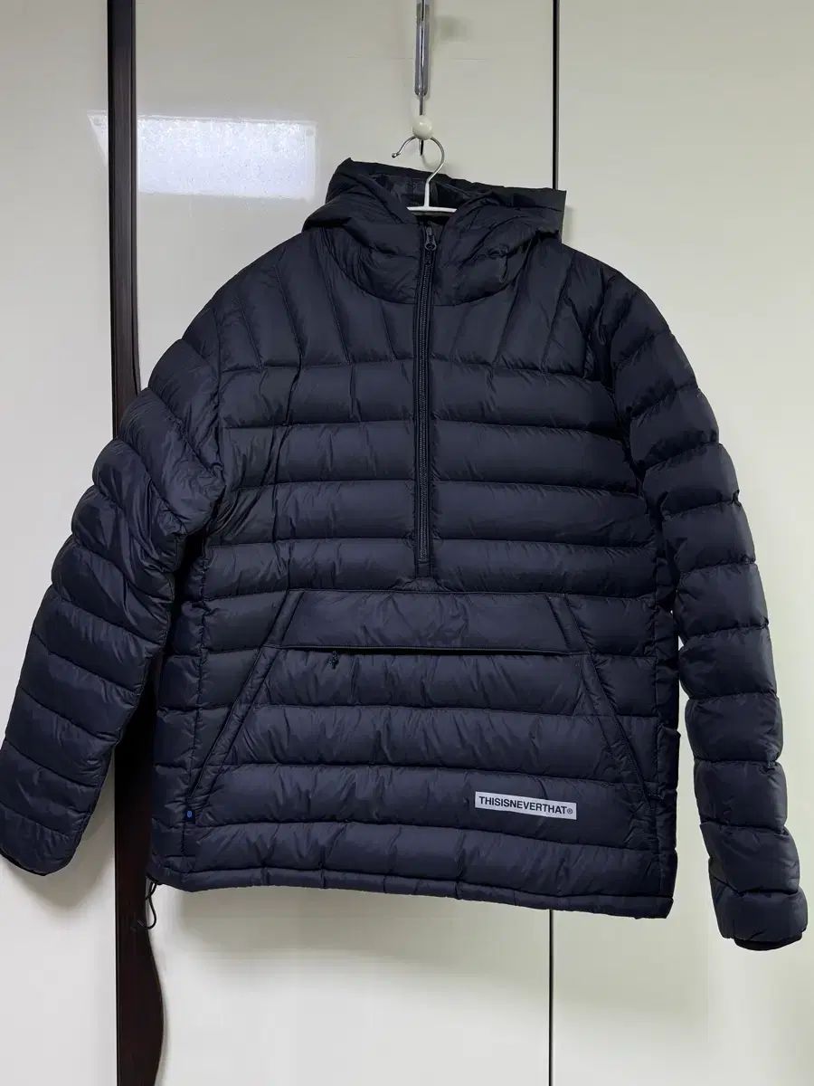 ディスイズネバーザット パーテックス ダウン プルオーバー ブラック S