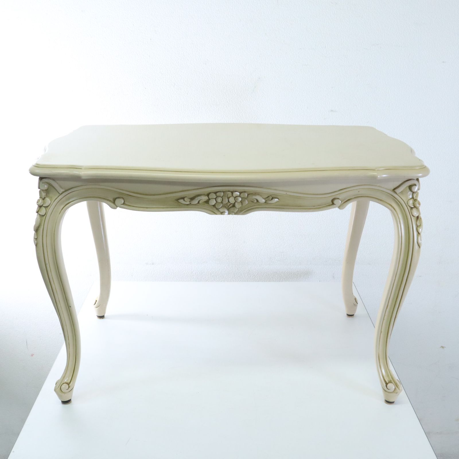 カリモク最高峰 domani ドマーニ ルイ15世 センターテーブル サイド