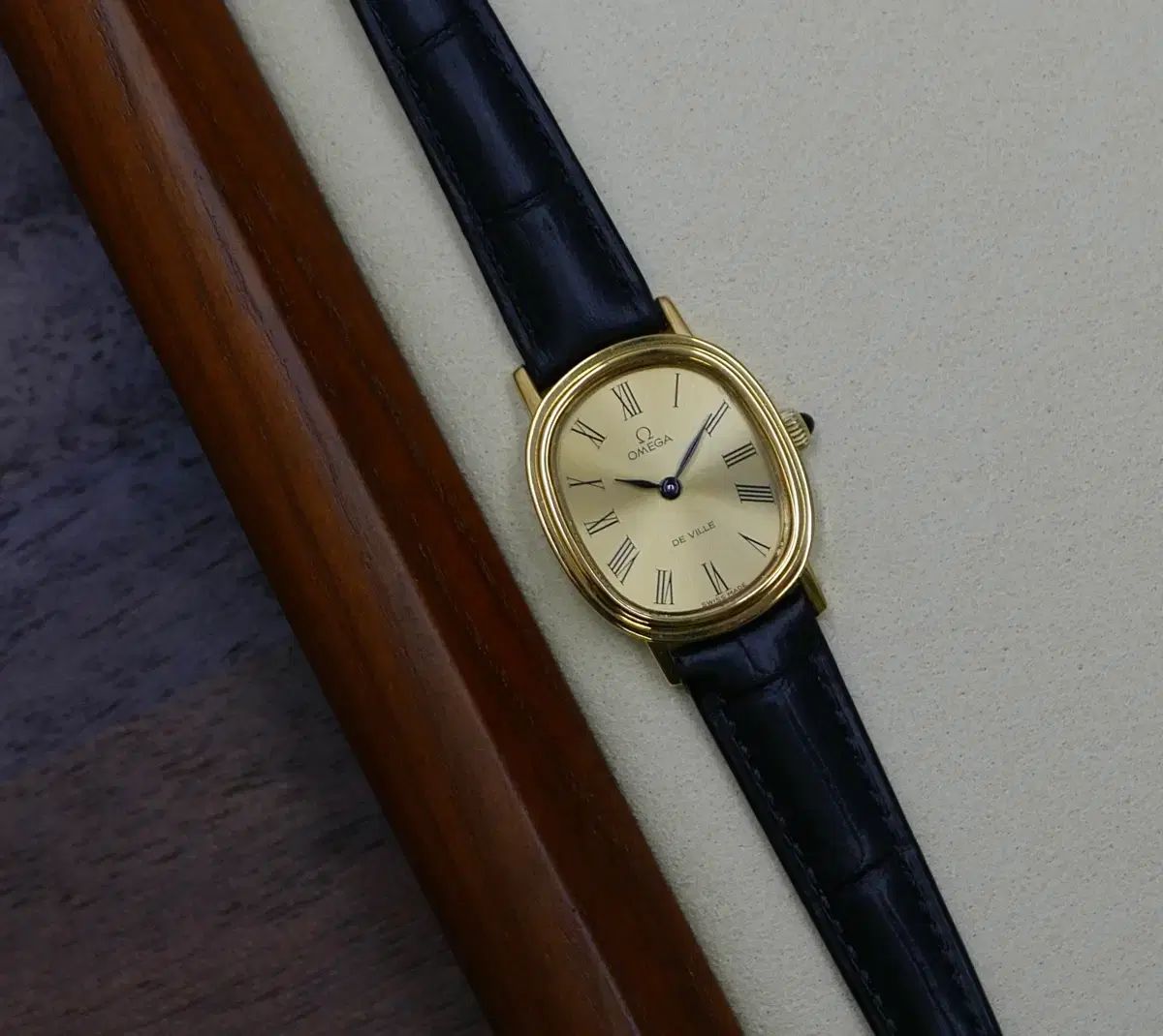 オメガ ヴィンテージ デヴィル エリプス L ロマン カボション