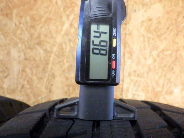 SR 216 製造 約8 5部山 TOYO WINTER TX 225 65 R 17 2本