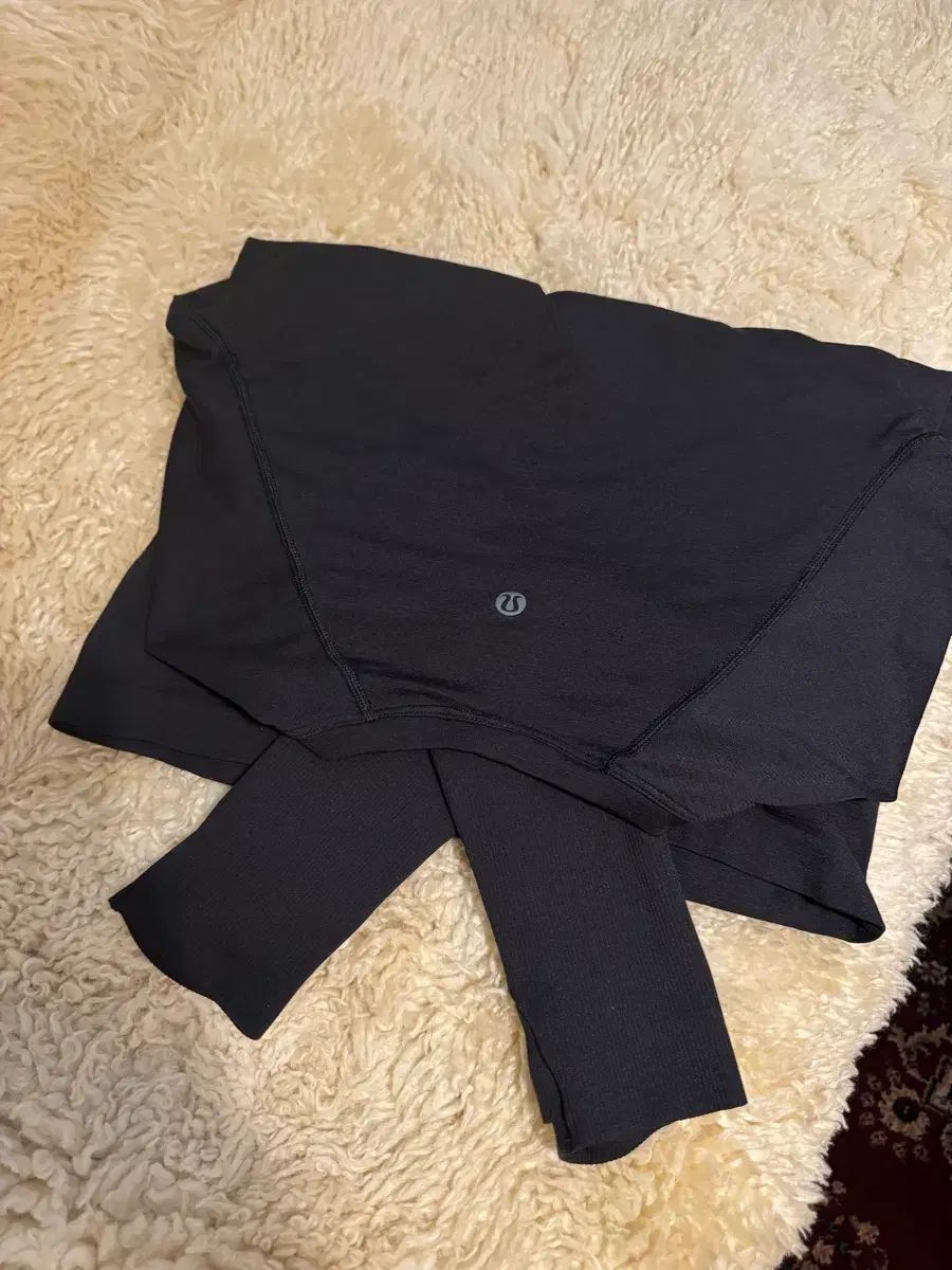 スウィフトリー ロングスリーブ