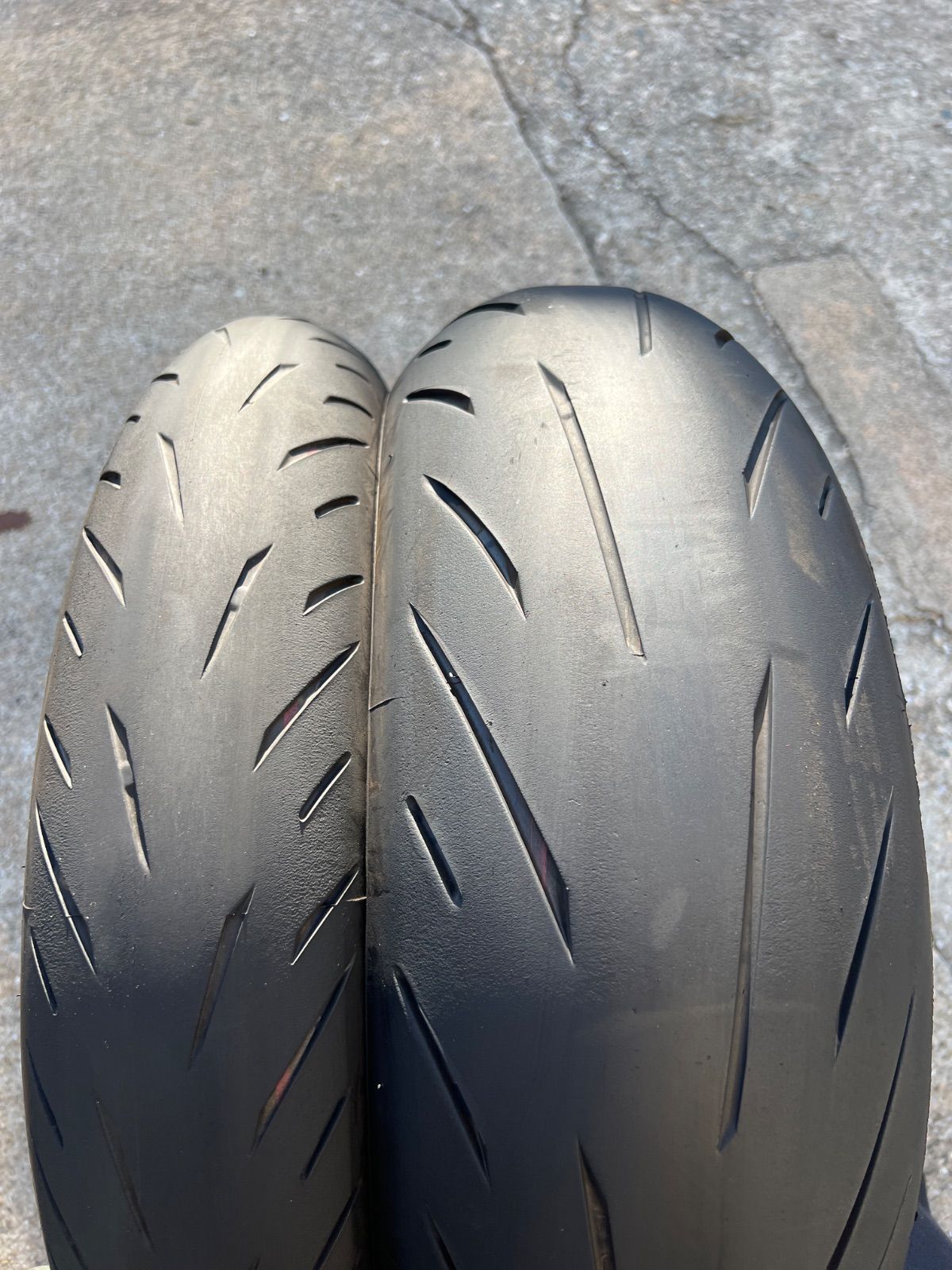 ブリヂストン S22 前後セット 120/70ZR17 190/50ZR17 363 - メルカリ