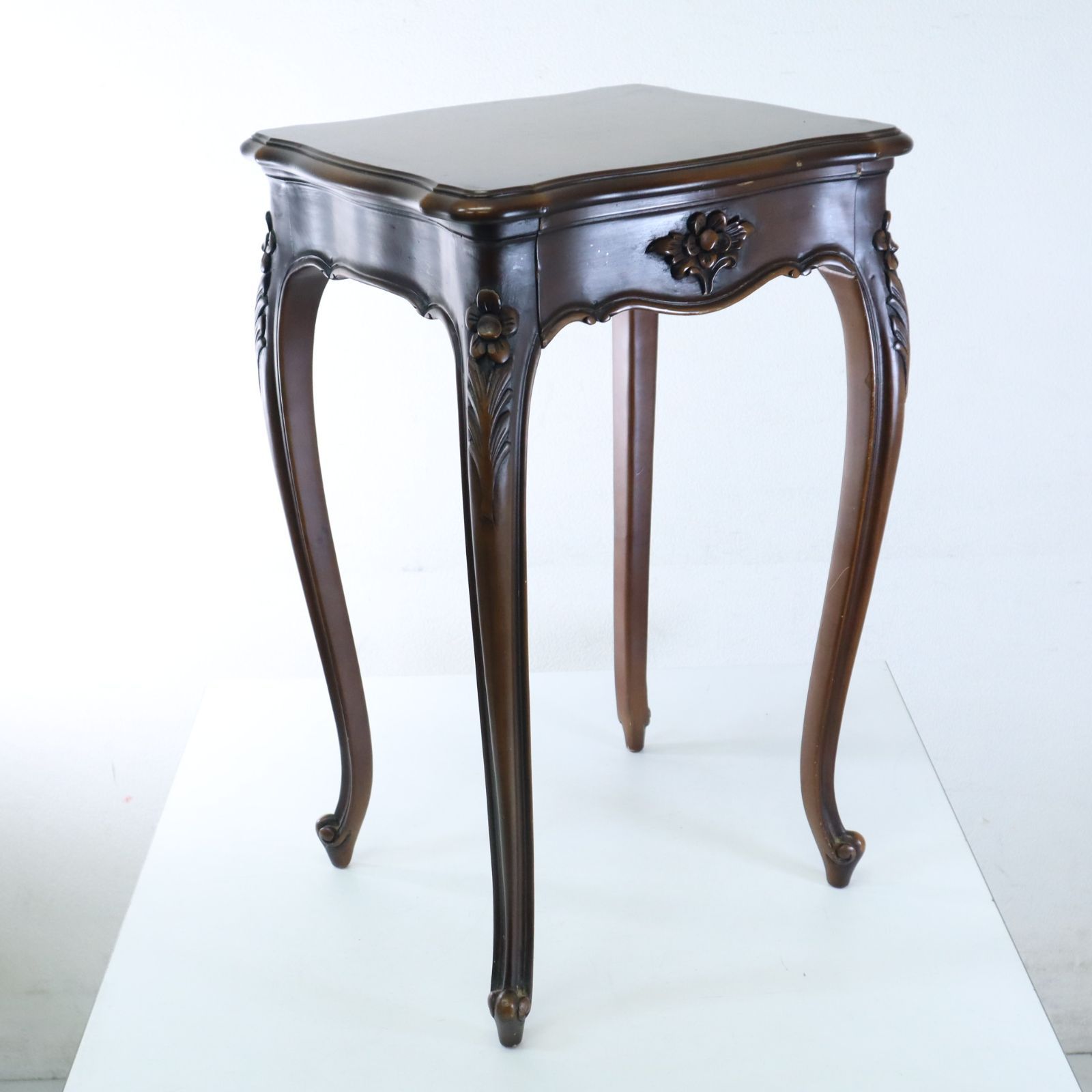 カリモク最高峰 domani ドマーニ ルイ15世 ルイコレクション サイド