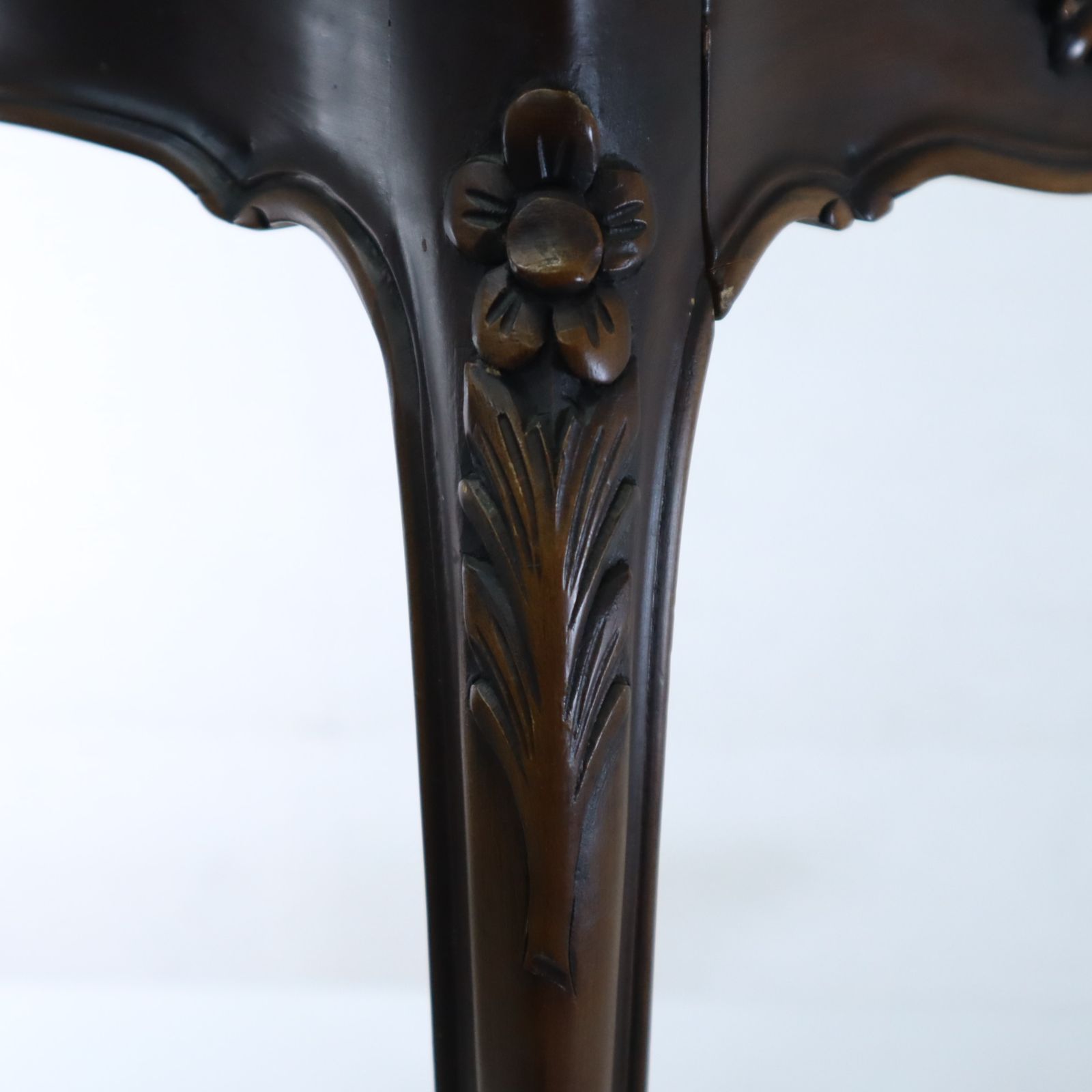 カリモク最高峰 domani ドマーニ ルイ15世 ルイコレクション サイド