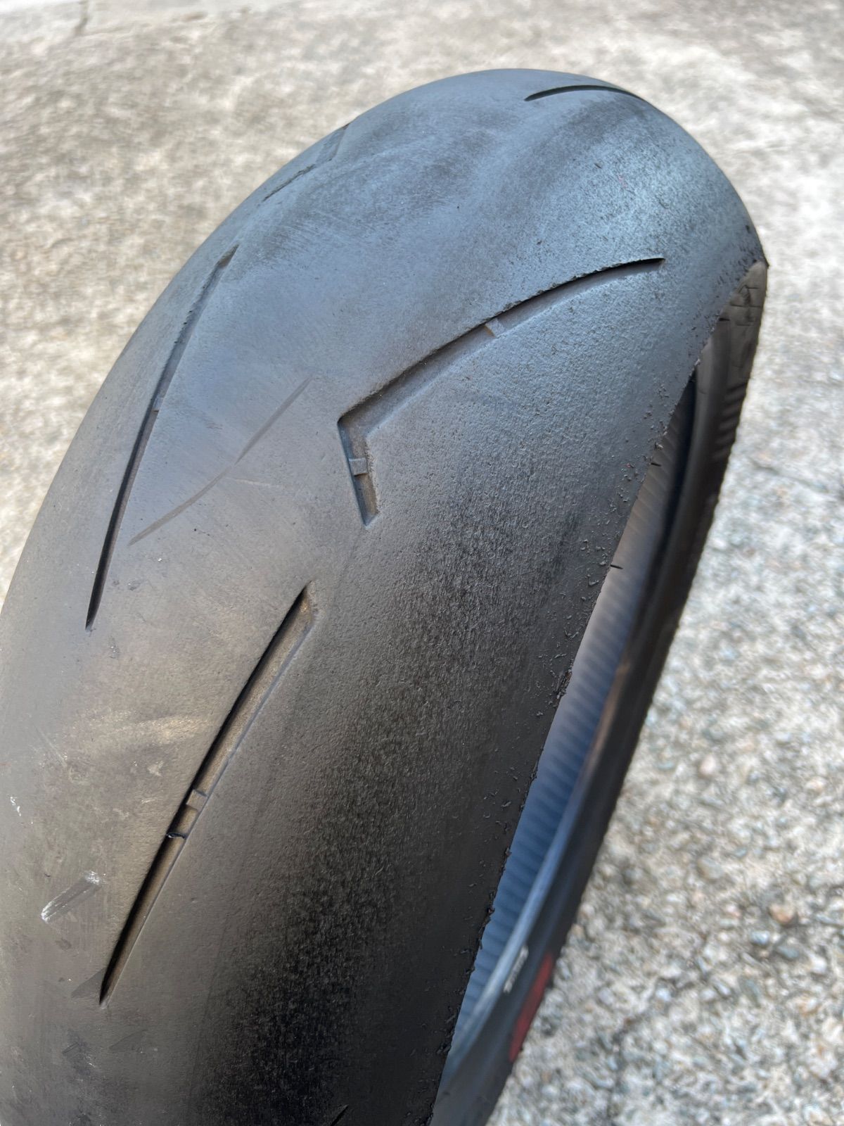 ピレリ　スーパーコルサ　前後セット120/70ZR17  200/55ZR17 ピレリ スーパーコルサ sc1 120 200 セット ピレリ ディアブロ