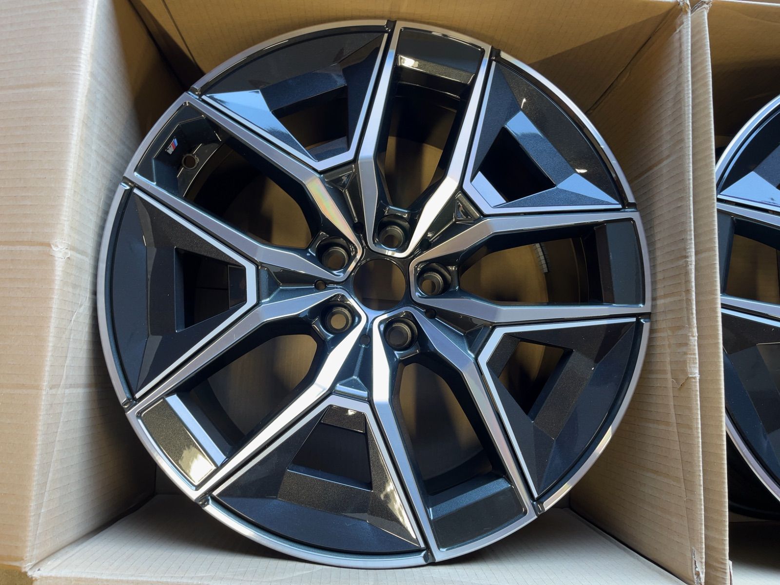 BMW G 60 61 5シリーズ Mスポーツ ホイルのみ 19インチ 4本セット