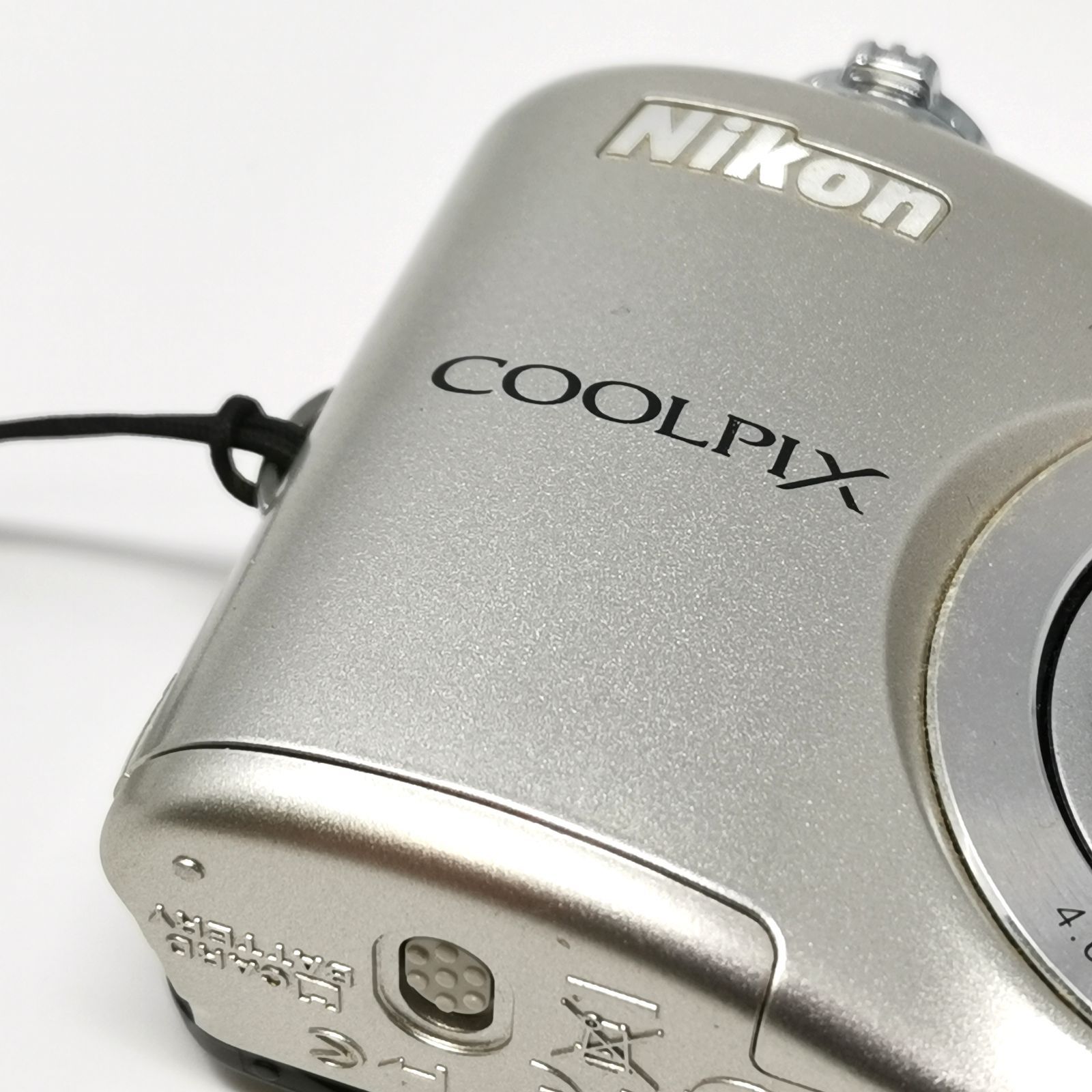 ニコン coolpix L30 シルバー デジカメ 動作確認済み デジタルカメラ