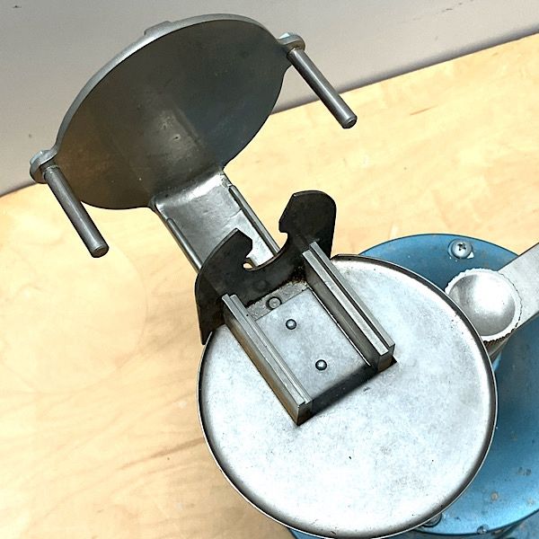 KERR 遠心鋳造器