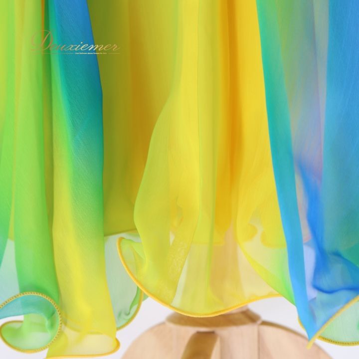 社交ダンス 衣装 チャコット Chacott ツーピース セットアップ トップス スカート 軽い グラデーション レース ミニ丈 パーティ 発表会 上下セット 透け感 グリーン系 イエロー系 軽量 おしゃれ ダンス衣装 レディース スタイリッシュ