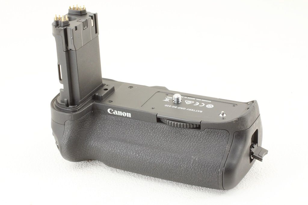 美品 Canon キヤノン BG-E20 バッテリー グリップ EOS 5D MarkIV専用