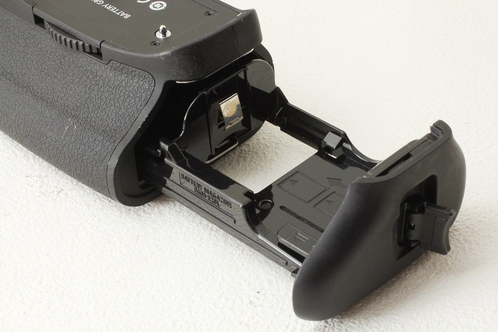 美品 Canon キヤノン BG-E20 バッテリー グリップ EOS 5D MarkIV専用