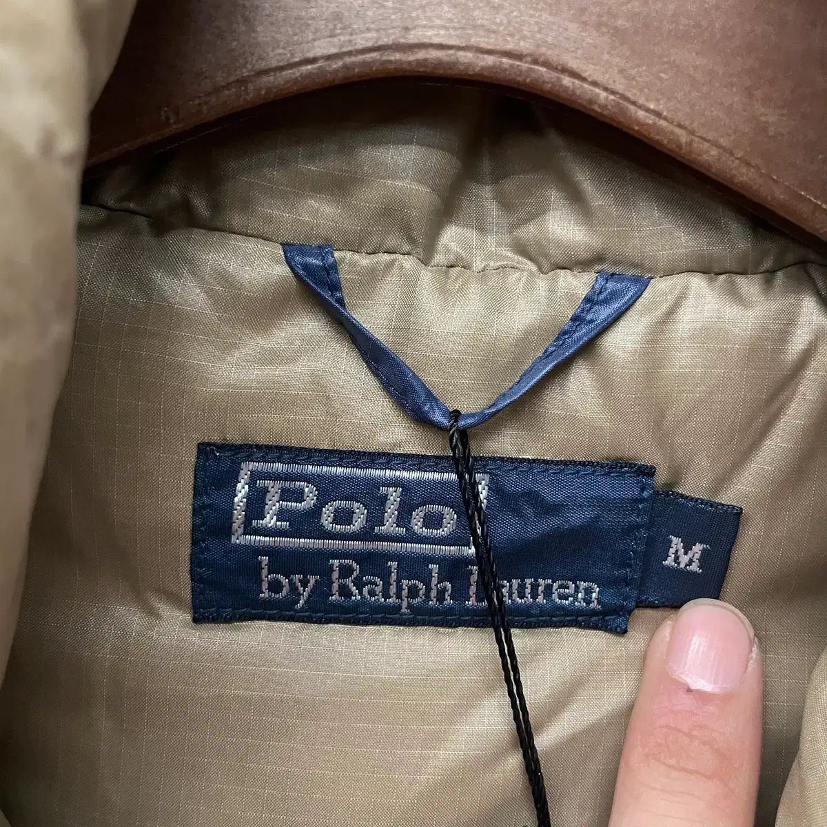 ダウン フーディー