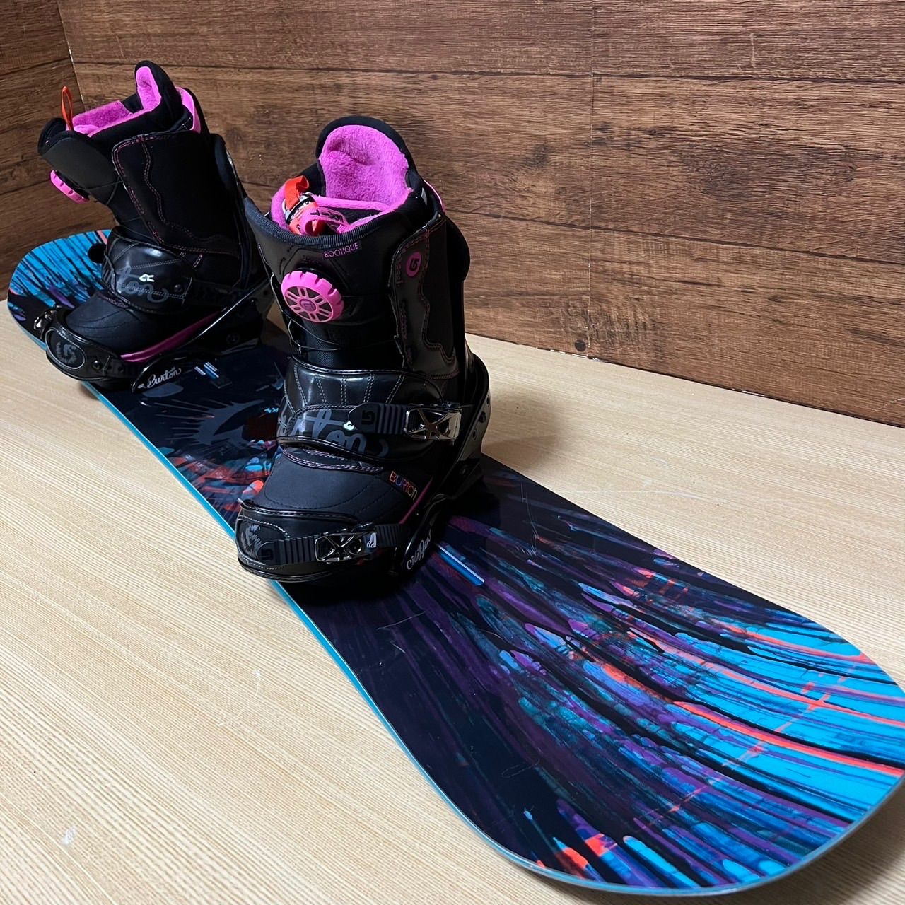 美品 BURTON バートン フライングV レディース スノーボード5点セット