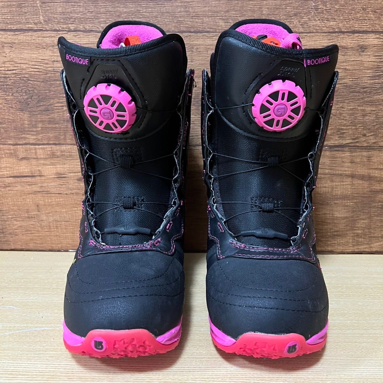 美品 BURTON バートン フライングV レディース スノーボード5点セット