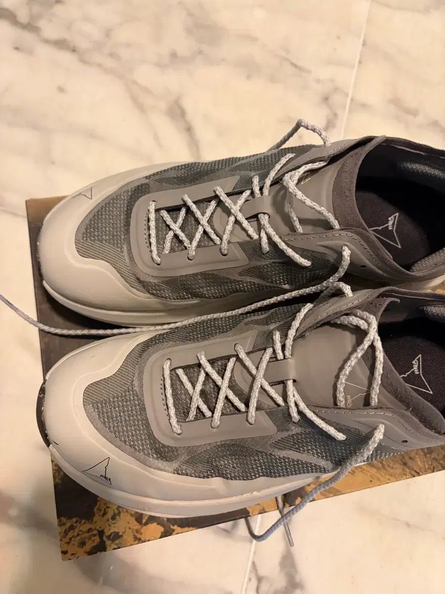  ROA ロア ハイキング セラ EU 42 登山靴 トレッキングシューズ アウトドアシューズ