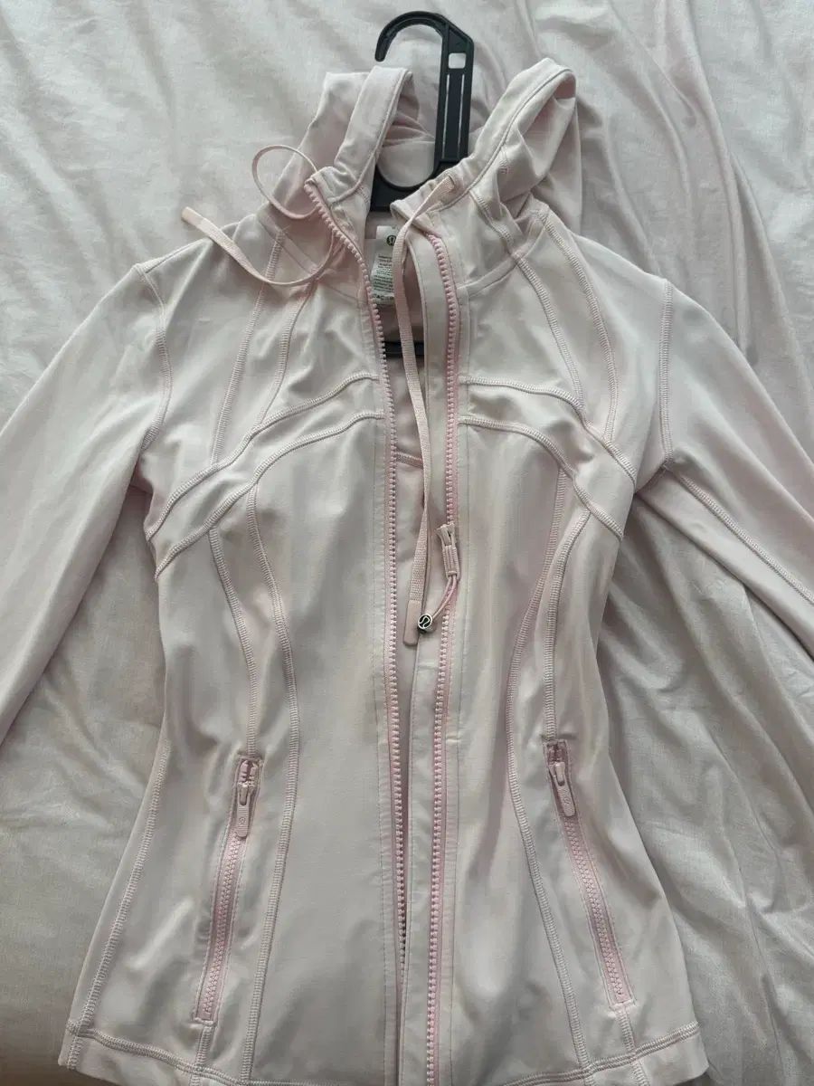ルルレモン ストロベリー ミルクシェイク 0 サイズ フーディンファイン ジャケット