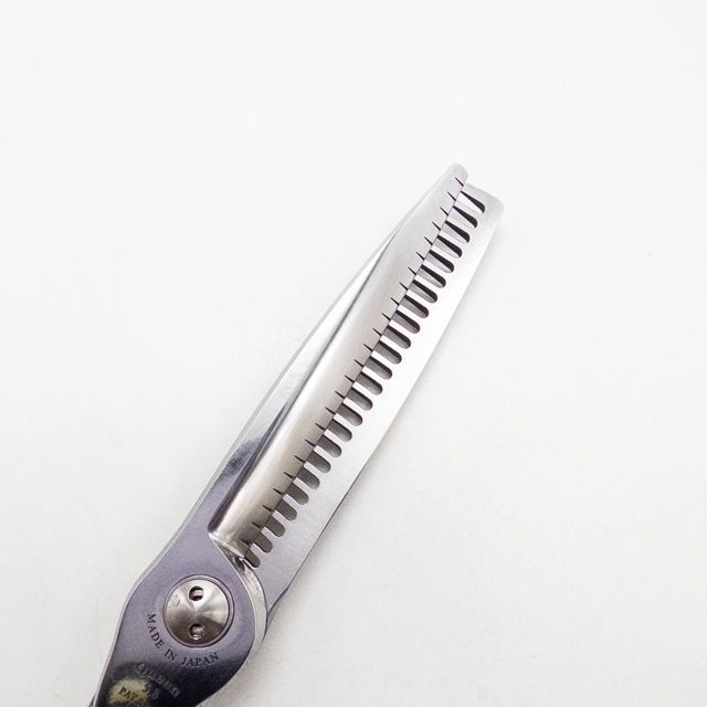 トギノンTOGINON】プレミアムクイーンスター5.8 メガネ シザー