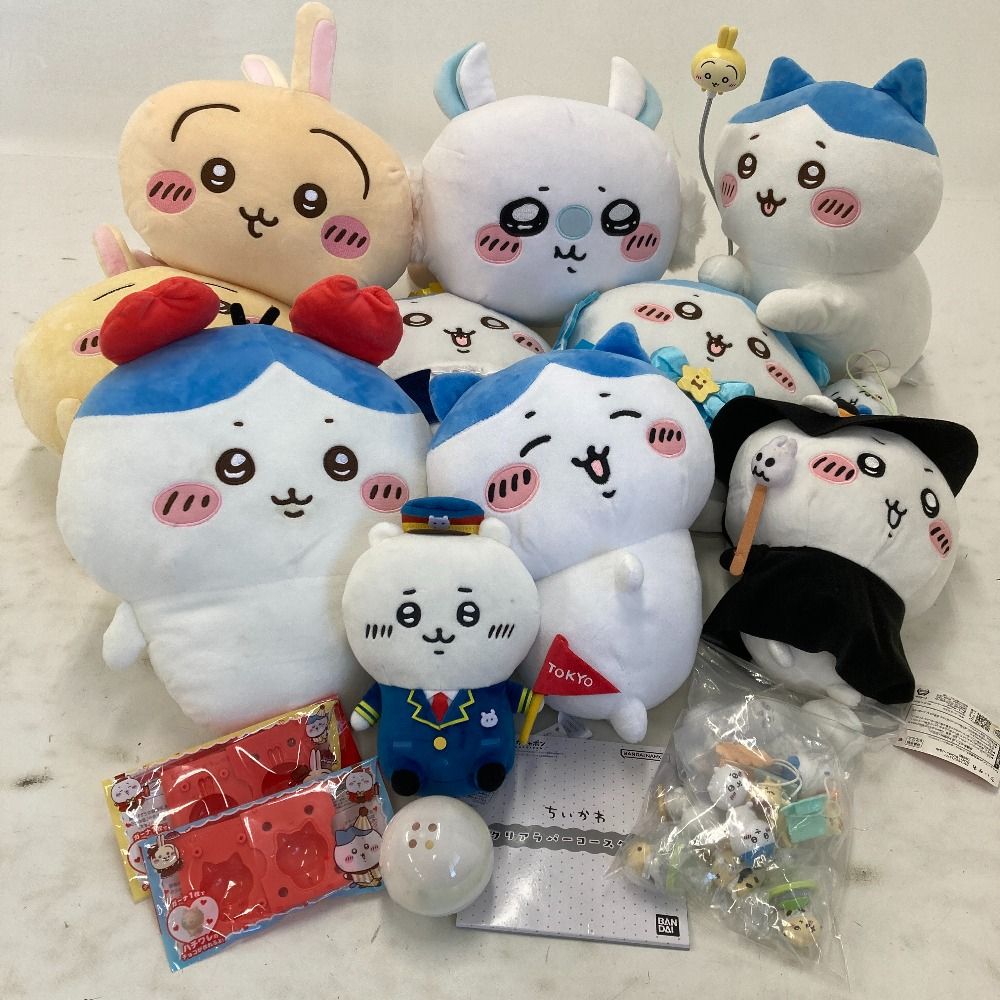 02w21091 ちいかわ ぬいぐるみ・マスコット・グッズ まとめ売り 約30点