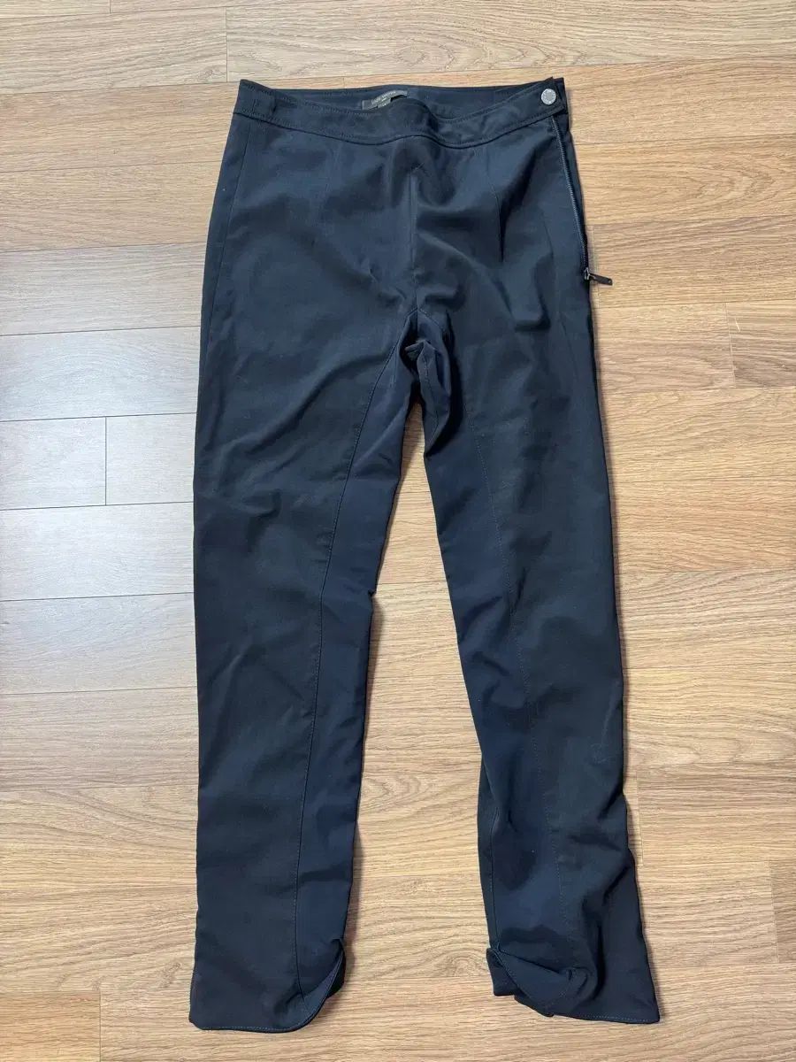 Louis Vuitton ルイヴィトン ブラック ズボン サイズ 40