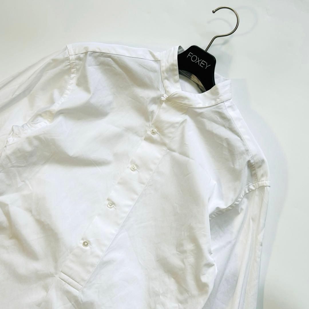 美品 ロエフ 3,4万「トーマスメイソン」シャツワンピース LOEFF ホワイト 美品 LOEFF ロエフ スリーピングシャツ ワンピース バンドカラー