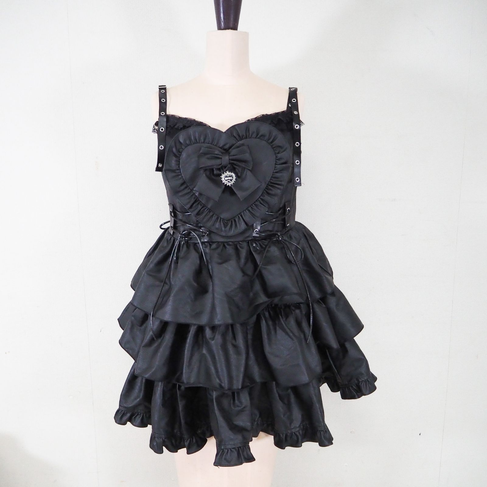 CO 5197 qooza クーザ IMWAL インヴァル フリルハートドレス ブラック サイズF 3段フリル PUレザー ワンピース ジャンスカ ゴスロリ ゴシック ロリータ Goth フリーサイズ
