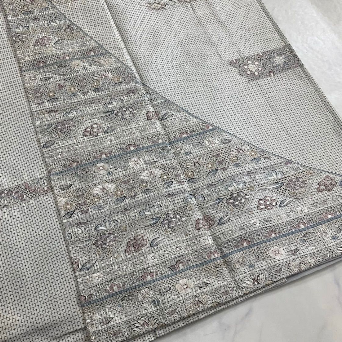 kimono one kimonoarisa 厳選 白大島紬の附下 汕頭レース蘇州刺繍 広襟 ロング 裄65丈160.5