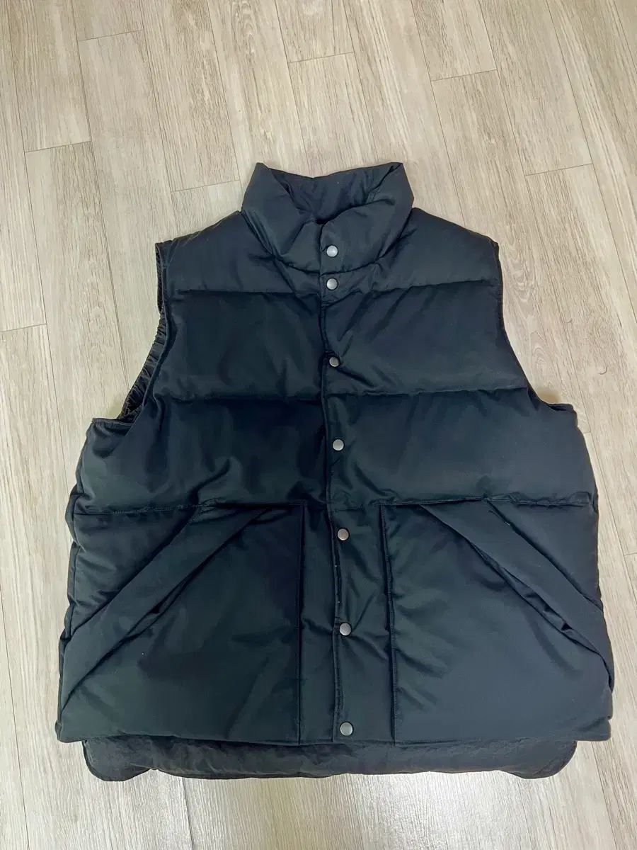 ブラックアウト ベンタイル グースダウン ベスト xl