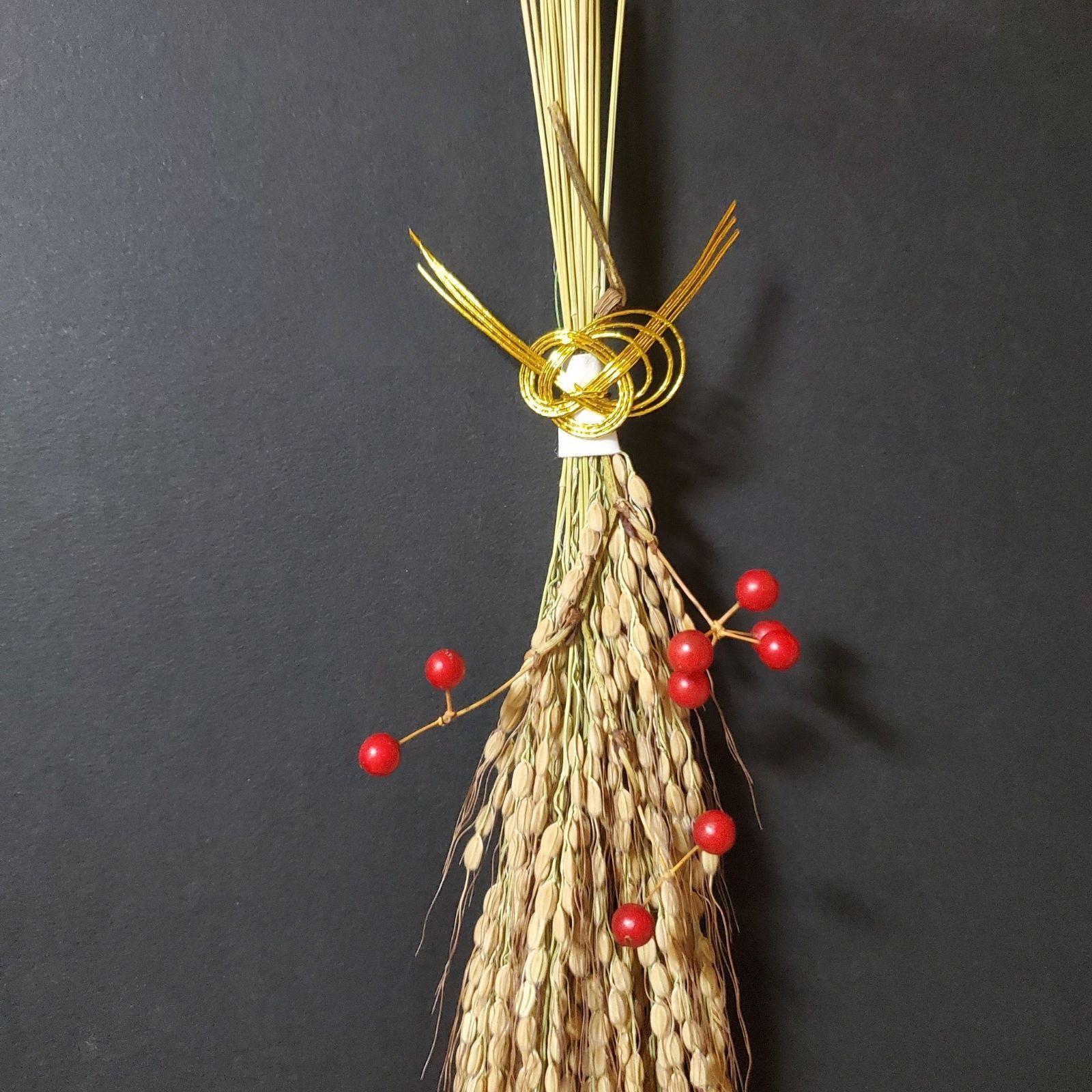 稲穂飾り～山帰来を添えて～ 正月飾り 稲穂のお飾り しめ飾り しめ縄