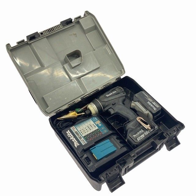品 makita マキタ 18 V 充電式4モードインパクトドライバー TP 141 黒 ブラック バッテリ 3.0 Ah 充電器 ケース付119054