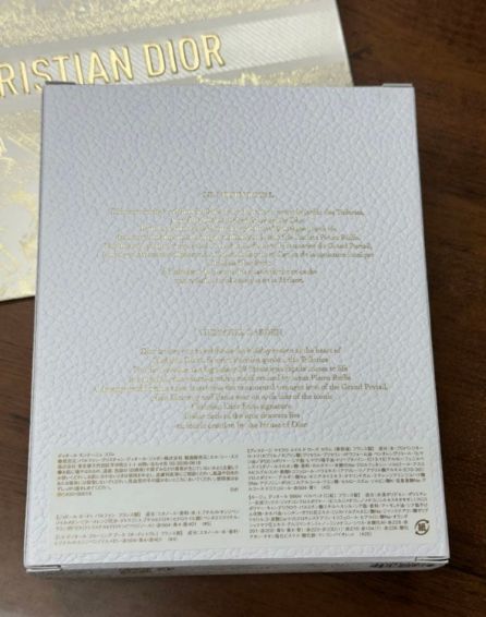 diorディオールアドベントカレンダー 品 香水 ギフトセット