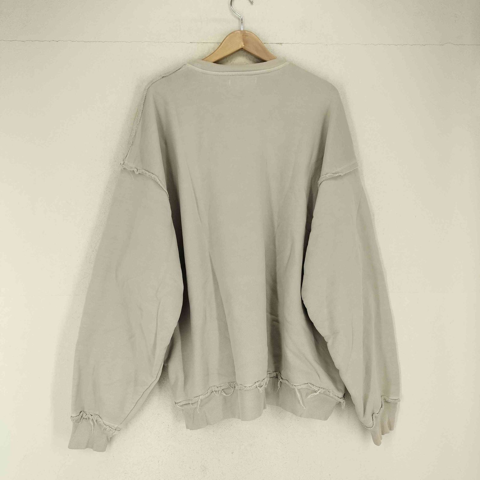 ユーズドフルギ USED古着 {{RIN BY TTAGGG}} ダメージデザイン