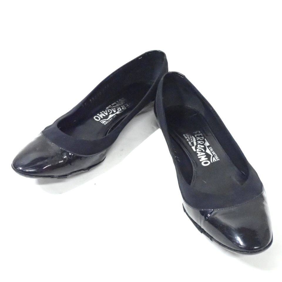 フェラガモ　FERRAGAMO パンプス黒　6 1/2 D FERRAGAMO/SalvatoreFerragamo(サルバトーレフェラガモ) パンプス 6 1