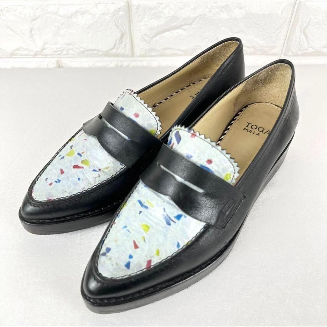 TOGA PULLA トーガプルラ ローファー デザイン カラフル ブラック レザー 23.5