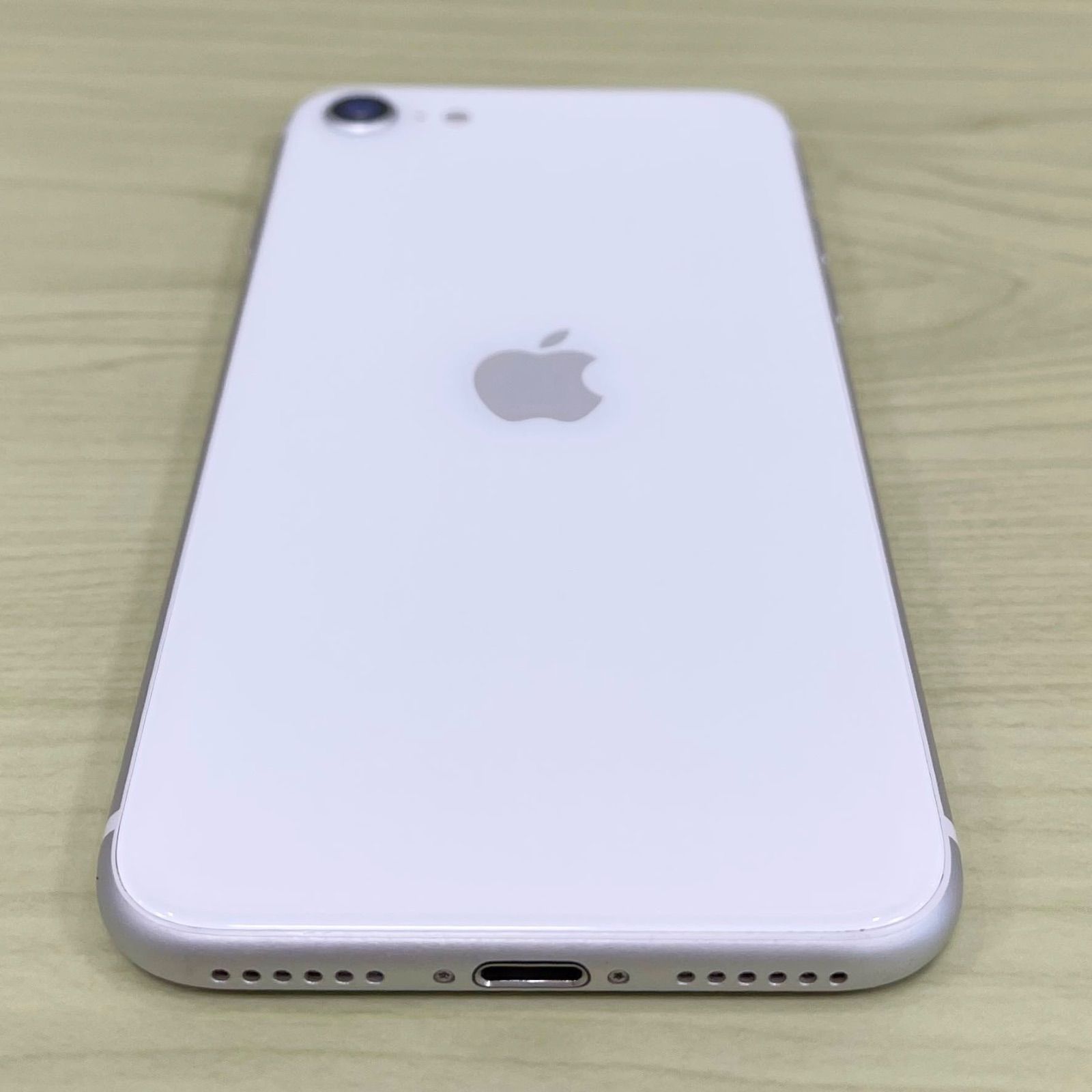 美品】iPhoneSE2 64GB ホワイト SIMフリー 21580 - メルカリ
