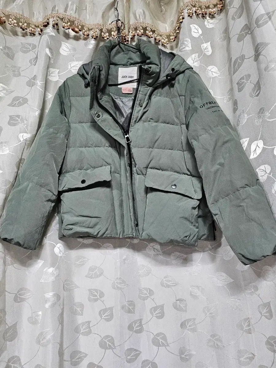 Jucy Judy ジュシジュディ ショートダウン グリーン色